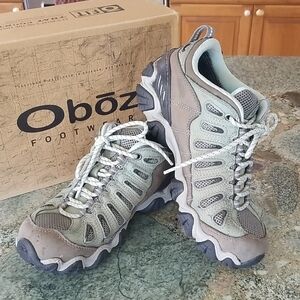 Women's Oboz Sawtooth Low B-Dry Waterproof Hiking Shoes